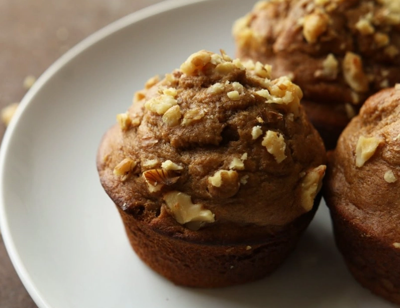 healthy banana nut muffin calories