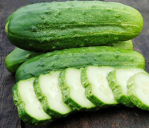 how to pick cucumbers for pickles
