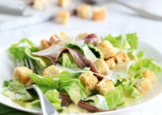 caesar dressing calories