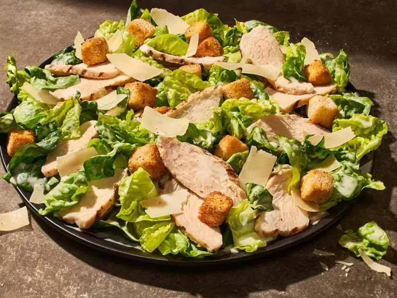 caesar salad carbs