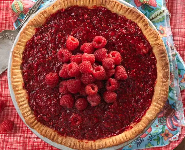 classic raspberry pie