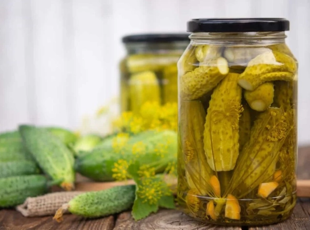 how to pick cucumbers for pickling