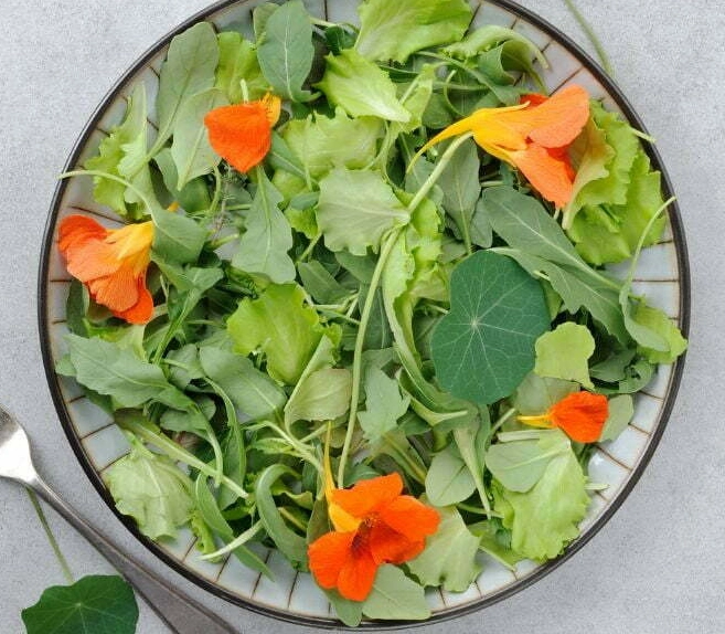 edible flower salad