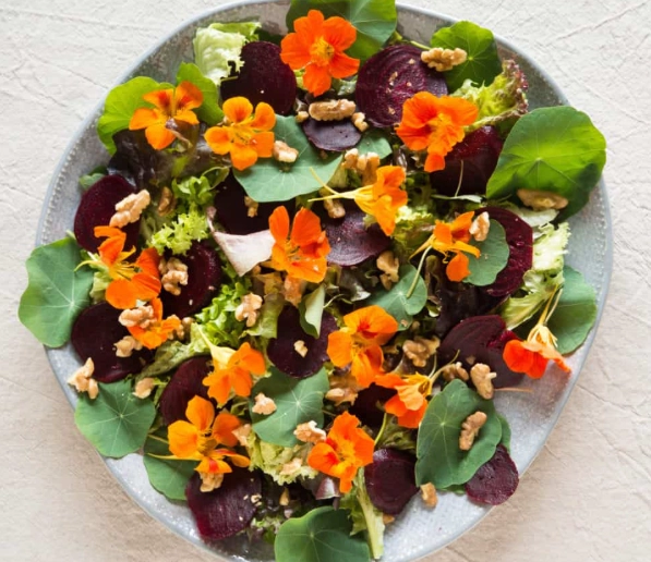 edible flower salad