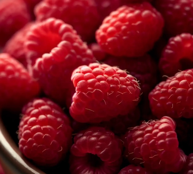 cold pressed raspberry seed oil