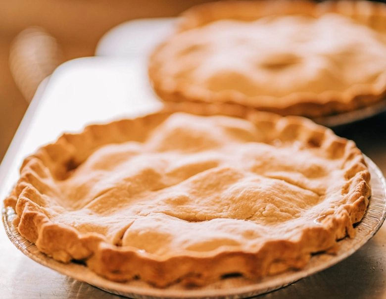 Are Gala or Honeycrisp apples better for pie?